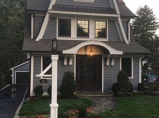 62 Hillcrest Rd, West Caldwell, NJ 07006