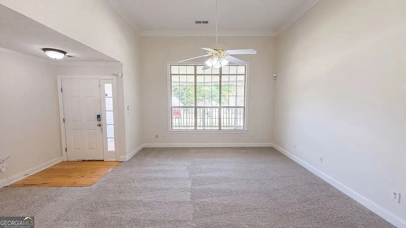 3 bed, 1709 sqft, $1,710 — Photo 4