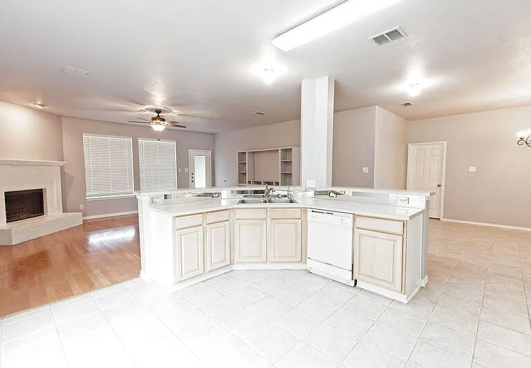 9220 Norman Dr — Photo 31