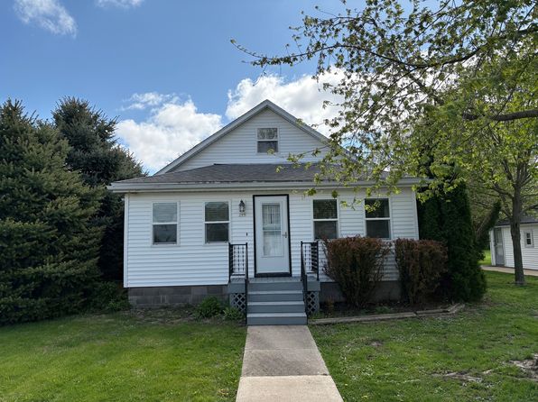 209 N East St, Danvers, IL 61732
