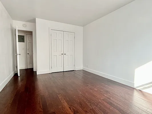 Rented by Douglas Elliman | media 17