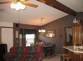 2nd image of 204 Cypress Dr