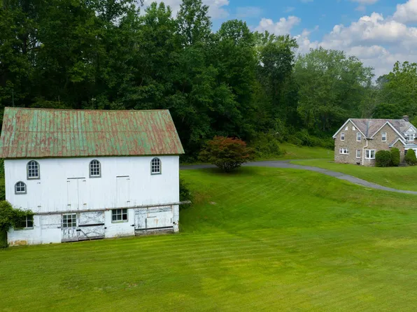 615 Wyomissing Rd, Mohnton, PA 19540