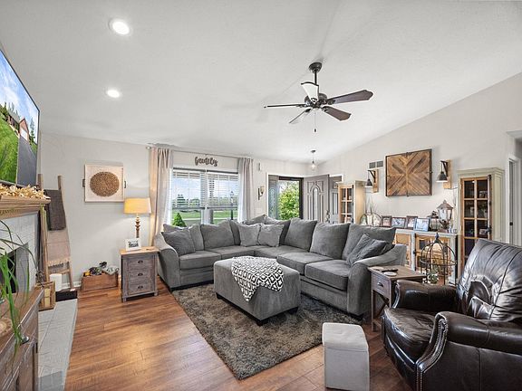 4th image of 4853 Shenandoah Ct