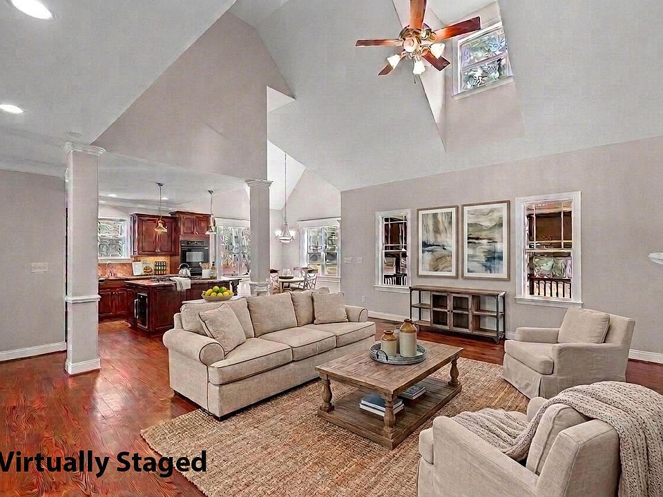 1st image of 89 New Castle Ct