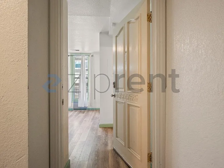 160 E Reed St #3 — Photo 2