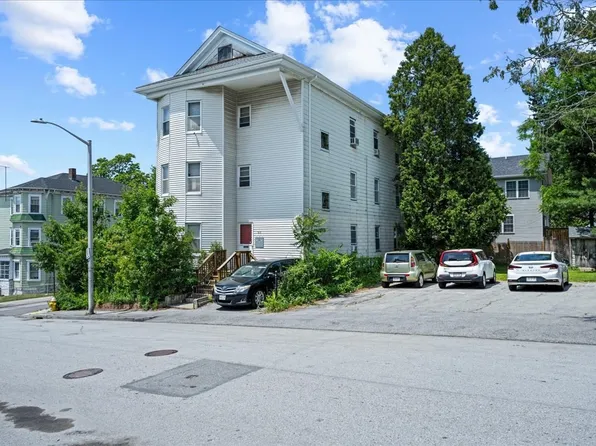 60 Esther St, Worcester, MA 01607