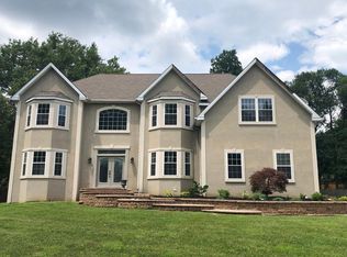 1060 Welsh Rd, Philadelphia, PA 19115