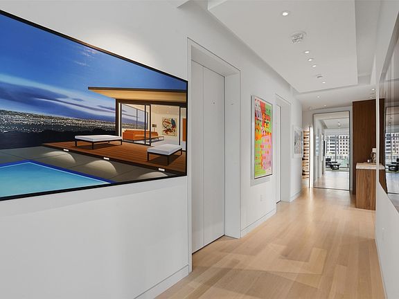5th image of 1918 Olive St APT 704