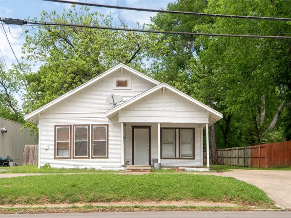 1810 Live Oak St, Commerce, TX 75428