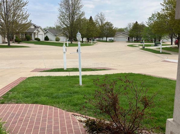 818 Sunset Dr, Kewanee, IL 61443