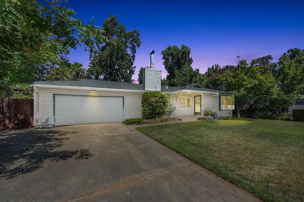 305 Zola Ave photo 1