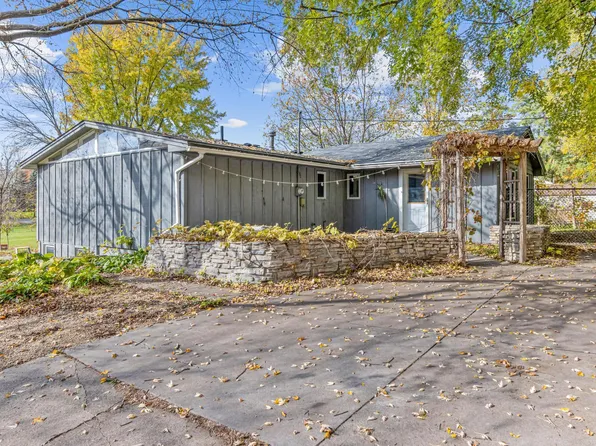 8600 Park St, Rockford, MN 55373