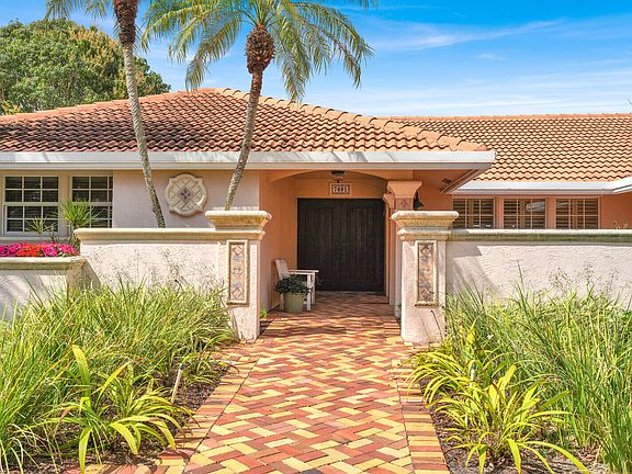 2nd image of 7691 Estrella Circle