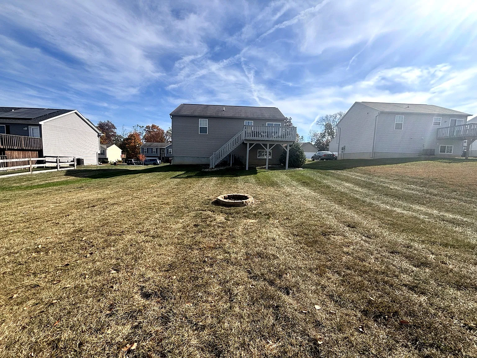 3 bed, 1600 sqft, $2,650 — Photo 2