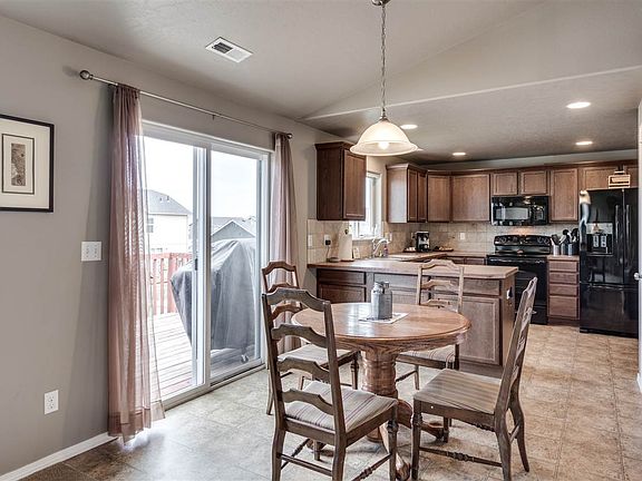 5th image of 12606 W Pacific Ct