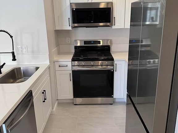 2nd image of 4750-4754 Cereza St #1