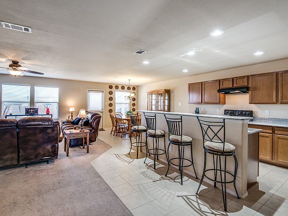 5th image of 14704 Brandon Dr