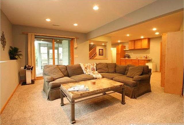 2nd image of 5824 W 96th Street