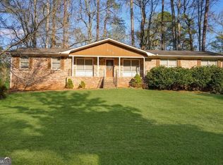 850 Tall Deer Dr, Fairburn, GA