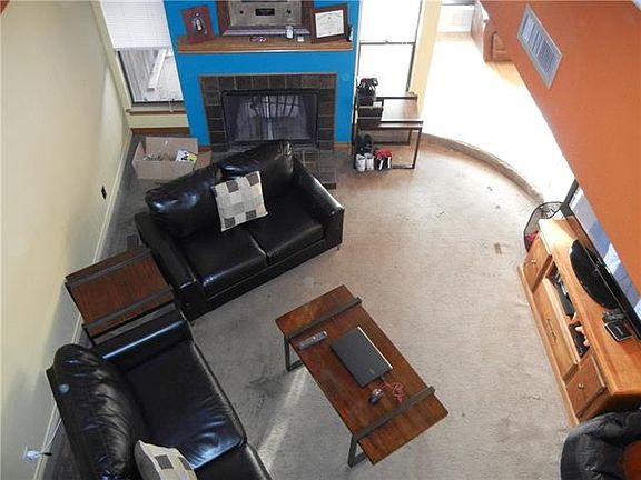 2nd image of 523 Campana Ct