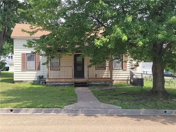 1111 S Gordon St, Concordia, MO 64020