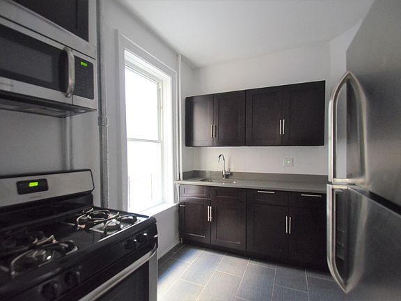 5th image of 174 W 137th St APT 10