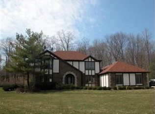 154 Lakecrest Blvd, Hinckley, OH 44233