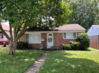 329 E 36th St, Anderson, IN 46013
