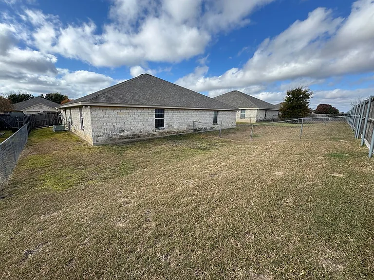 1205 Powder River Dr. — Photo 18