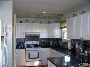 22 Cross Trail Ln, Saint Peters, MO 63376