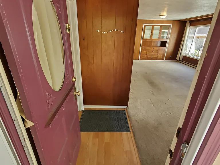 1250 NW Van Buren Ave — Photo 2