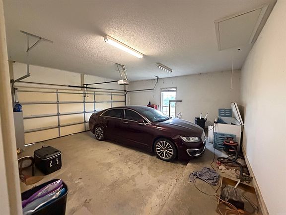 3rd image of 2920 Goodfellow Rd
