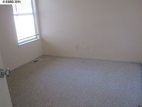 5th image of 45 Seabreeze Dr