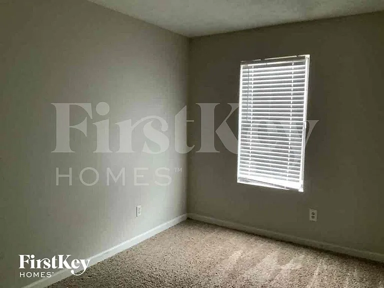 3907 Wood Path Dr — Photo 14