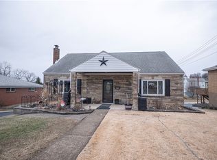 2704 Skyline Dr, West Mifflin, PA 15122