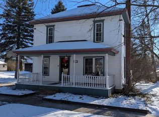 131 W 2nd St, Perry, MI 48872