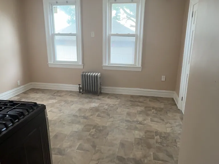 164 Autumn St #1 — Photo 8