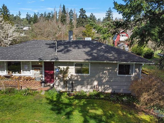 3rd image of 476 Quayle Rd