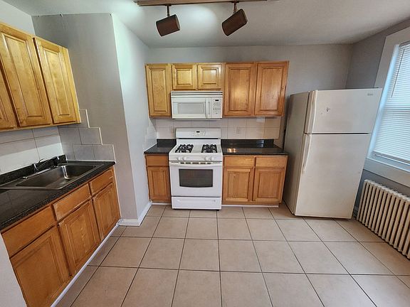 4th image of 6628 N Broad St #2F