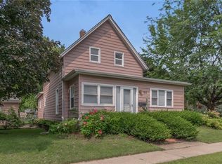 105 W 7th St, Boone, IA 50036