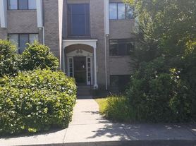 Alumni East Associates (9)