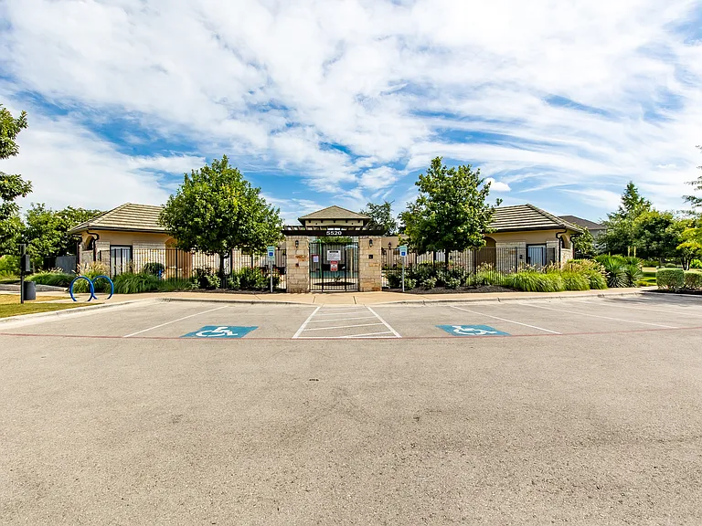 5520 La Canada Way — Photo 49