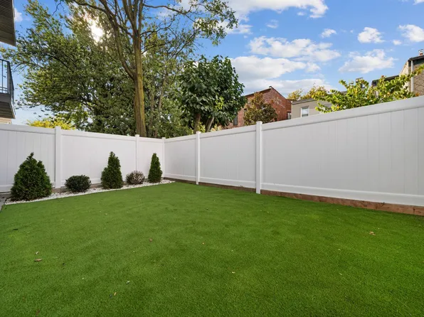 373 New York Avenue image 23 of 25