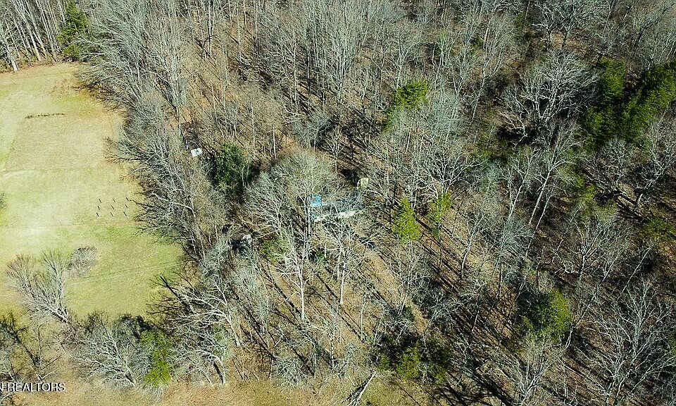 1st image of 351 Blacksferry Rd