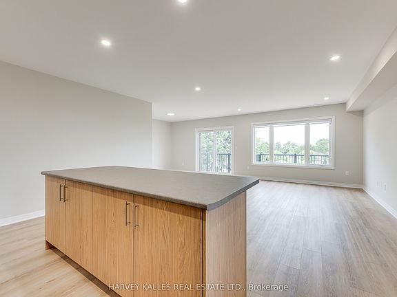 4th image of 165 Spalding Rd Floor 3