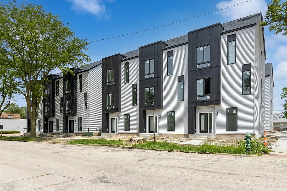 Building Photo - 1631 Hamilton St SW