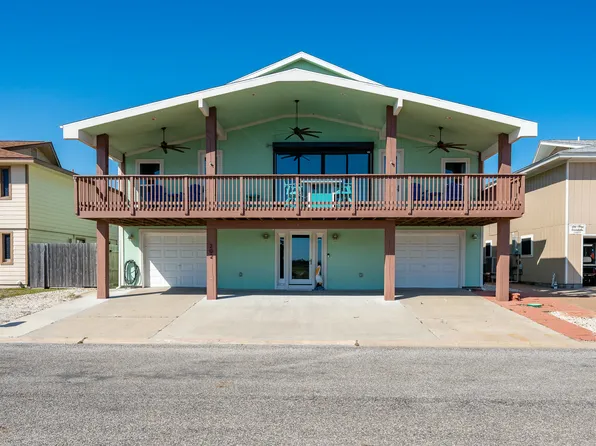 202 Bayview Dr, Aransas Pass, TX 78336