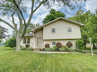 48 Trenton Cir, Granville, OH 43023