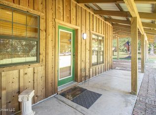 2881 Wire Rd E, Perkinston, MS 39573